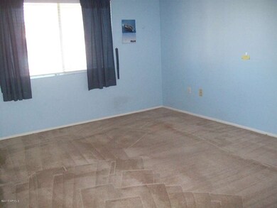 10867 W Thunderbird Blvd, Sun City, AZ 85351 - photo 6