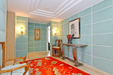 Geoffrey Bradfield designed apartment