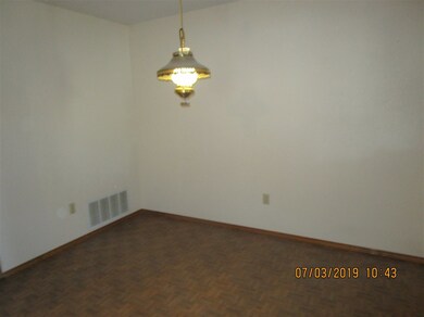 902 Sherwood Dr, Alamogordo, NM 88310 - photo 5