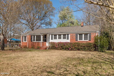 310 Woodhaven Dr, Jacksonville, NC 28540 - photo 2