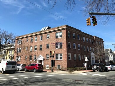 39A Lee St unit 2, Cambridge, MA 02139 - photo 3