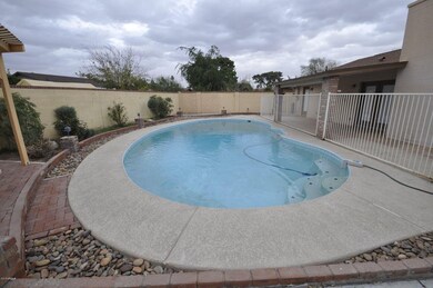 4026 W Davidson Ln, Phoenix, AZ 85051 - photo 5