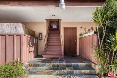 1111 S Holt Ave, Los Angeles, CA 90035 - photo 3