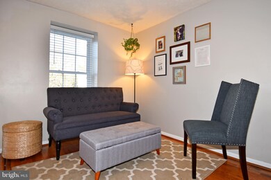 1615 Fieldthorn Dr, Reston, VA 20194 - photo 3