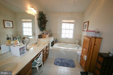 2806 Quarry Heights Way, Baltimore, MD 21209 - photo 7