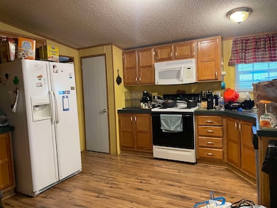 453 Jaybird Ln, Grayson, KY 41143 - photo 4