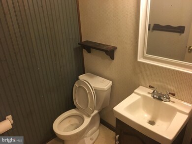 114 Village Green Ln, Dublin, PA 18917 - photo 4