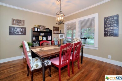 970 E Humphreys St, Seguin, TX 78155 - photo 7