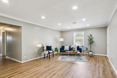 1606 Oaks Dr, Pasadena, TX 77502 - photo 6