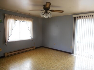 3418 Walnut Rd, Kunkletown, PA 18058 - photo 7