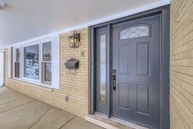 303 S Fernandez Ave, Arlington Heights, IL 60005 - photo 3