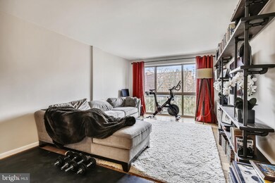 2711 Ordway St NW unit 211, Washington, DC 20008 - photo 3