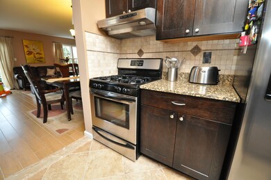 10 Brewster Cir, Old Bridge, NJ 08857 - photo 4