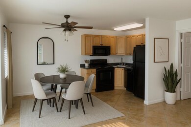 2621 NE 1st St unit 10, Pompano Beach, FL 33062 - photo 2
