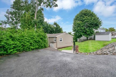 26-B Valley View Ln, Worcester, MA 01604 - photo 2