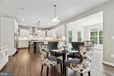 9119 Kevin Kraig Rd, Lorton, VA 22079 - photo 5