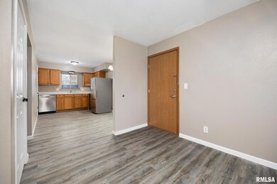 2913 W Cannes Dr unit C, Peoria, IL 61615 - photo 7