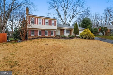 8005 Log Cabin Ct, Springfield, VA 22153 - photo 4