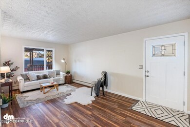 05-Living Room_SLS_-1152