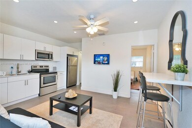 60 NW 76th St unit 16, Miami, FL 33150 - photo 2