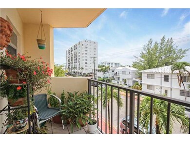 7921 Byron Ave unit 307, Miami Beach, FL 33141 - photo 2