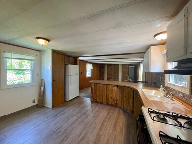 39 Granite Dr, North Hampton, NH 03862 - photo 5