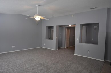 11748 Pleasant Creek Dr, Jacksonville, FL 32218 - photo 4