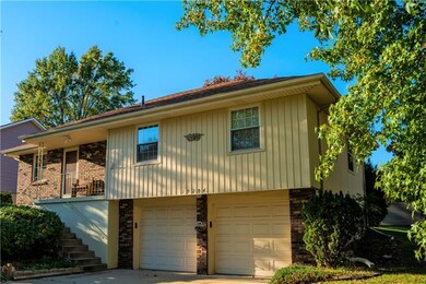19204 E. 15th St. N. Independence, MO 64056. House
