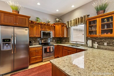 12375 Highland Dr, Allendale-23