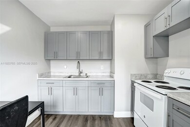 3633 SW 12th Ct unit 2, Fort Lauderdale, FL 33312 - photo 3