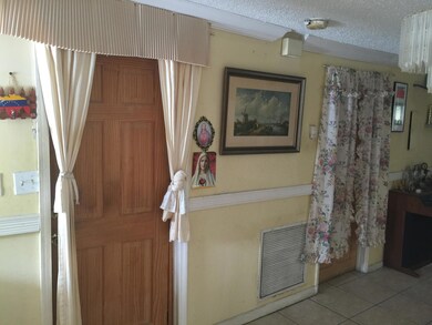 170 NE 15th Terrace, Boca Raton, FL 33432 - photo 2