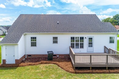 677 Ashley Meadows Dr, Winterville, NC 28590 - photo 3