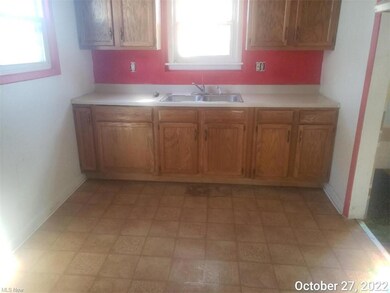 2322 23rd St NE, Canton, OH 44705 - photo 3