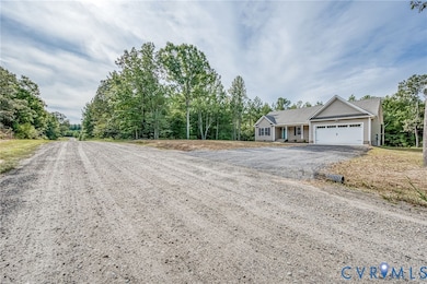 1900 Moody Fox Ln, Carson, VA 23830 - photo 2