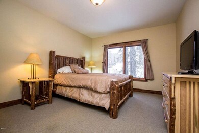 bedroom - lock out side