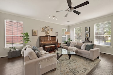 74 Bradford Cir, Sugar Land, TX 77479 - photo 5