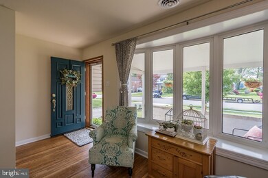 4605 Chandler Dr, Brookhaven, PA 19015 - photo 4