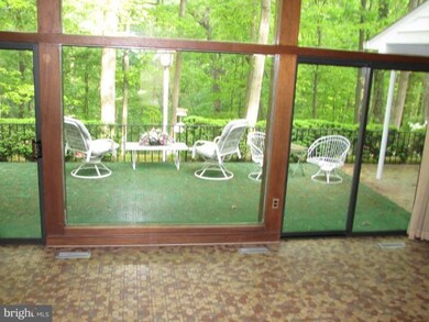 16003 Woodview Terrace, Laurel, MD 20707 - photo 6