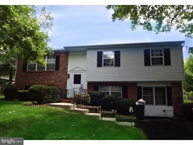 4209 Juniper Dr, Reading, PA 19605 - photo 3