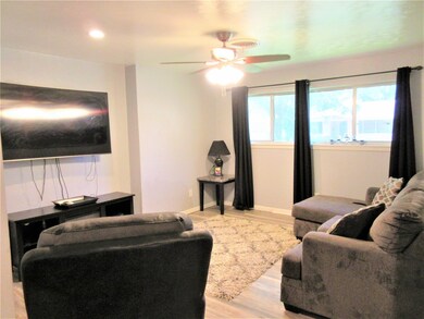 1701 Edna Ave, Bay City, TX 77414 - photo 4