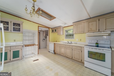 5768 Holly Dr, Blackshear, GA 31516 - photo 7