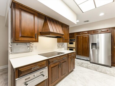 Brand new LG Ceramic Glass Radiant Cooktop!