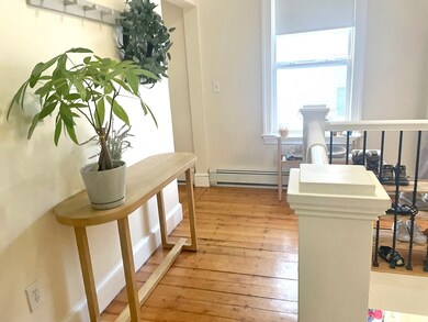 76 Robbins St unit 2, Waltham, MA 02453 - photo 3