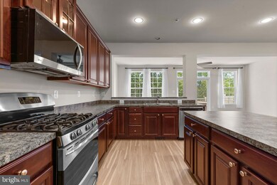 14919 First Baptist Ln, Laurel, MD 20707 - photo 4