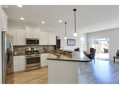 13644 SE Siskin Ln, Happy Valley, OR 97015 - photo 6