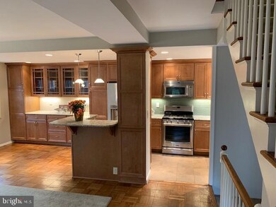 1569 Mount Eagle Place unit 943, Alexandria, VA 22302 - photo 4
