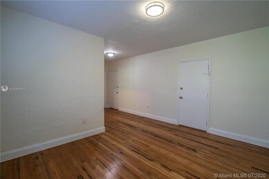 7510 Byron Ave unit 3, Miami Beach, FL 33141 - photo 2
