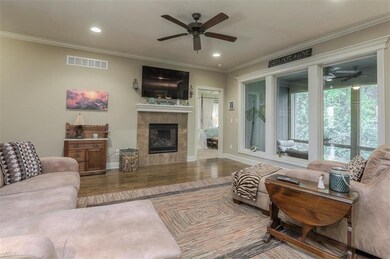 1911 Creekview Ln, Raymore, MO 64083 - photo 7