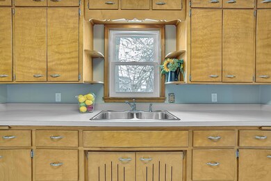 Lovely South facing kitchen window