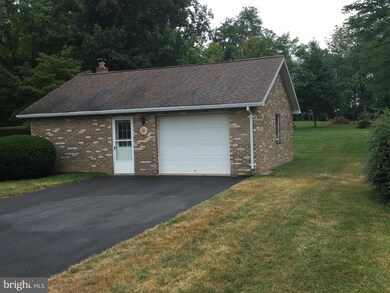 8230 Diehls Woods Rd, Saint Thomas, PA 17252 - photo 3